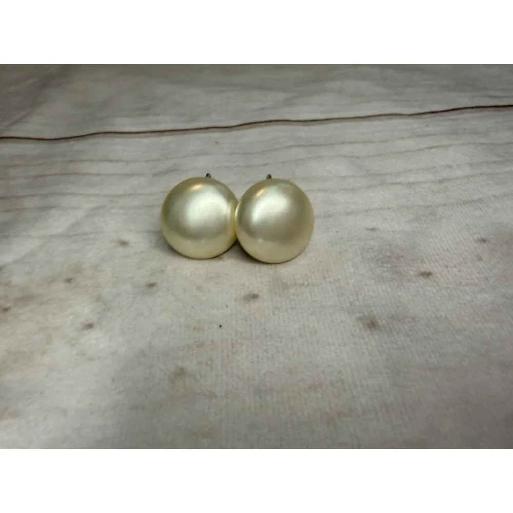 Vintage Marvella Large Faux Pearl Clip On Earrings Ivory Ornate Old Money